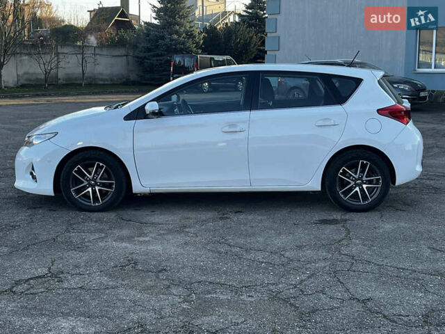 Белый Тойота Аурис, объемом двигателя 1.8 л и пробегом 226 тыс. км за 11599 $, фото 8 на Automoto.ua