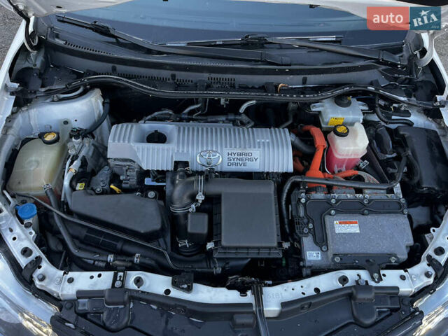 Белый Тойота Аурис, объемом двигателя 1.8 л и пробегом 226 тыс. км за 11650 $, фото 45 на Automoto.ua