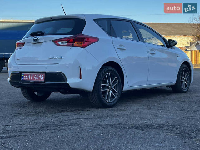 Белый Тойота Аурис, объемом двигателя 1.8 л и пробегом 226 тыс. км за 11499 $, фото 11 на Automoto.ua