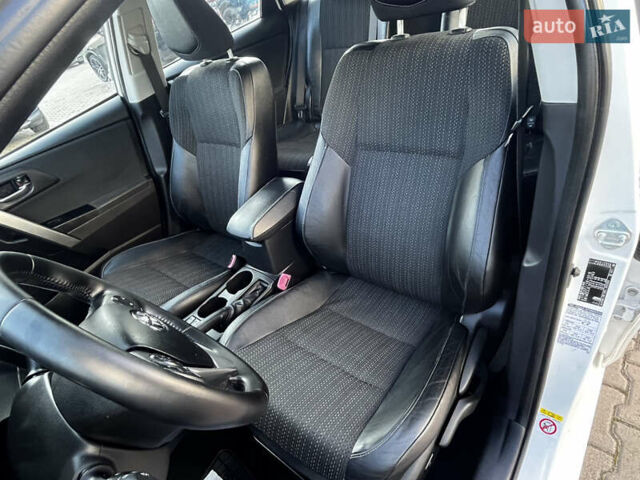 Белый Тойота Аурис, объемом двигателя 1.8 л и пробегом 226 тыс. км за 11599 $, фото 21 на Automoto.ua