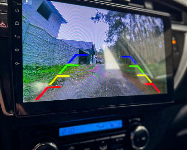 Белый Тойота Аурис, объемом двигателя 1.6 л и пробегом 121 тыс. км за 13750 $, фото 24 на Automoto.ua