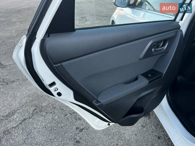 Белый Тойота Аурис, объемом двигателя 1.8 л и пробегом 226 тыс. км за 11650 $, фото 37 на Automoto.ua