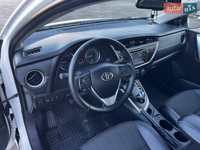 Белый Тойота Аурис, объемом двигателя 1.8 л и пробегом 226 тыс. км за 11650 $, фото 21 на Automoto.ua