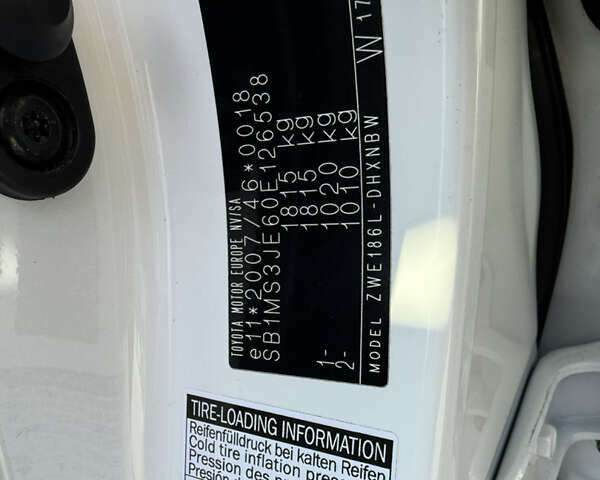 Білий Тойота Ауріс, об'ємом двигуна 1.8 л та пробігом 215 тис. км за 13500 $, фото 42 на Automoto.ua