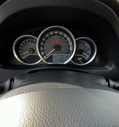 Білий Тойота Ауріс, об'ємом двигуна 1.6 л та пробігом 98 тис. км за 12300 $, фото 19 на Automoto.ua