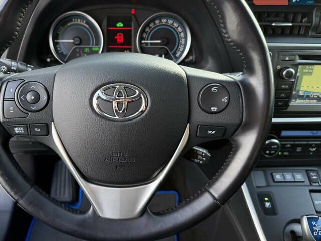 Білий Тойота Ауріс, об'ємом двигуна 1.8 л та пробігом 215 тис. км за 13500 $, фото 21 на Automoto.ua