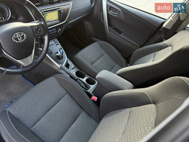 Білий Тойота Ауріс, об'ємом двигуна 1.8 л та пробігом 215 тис. км за 13500 $, фото 18 на Automoto.ua