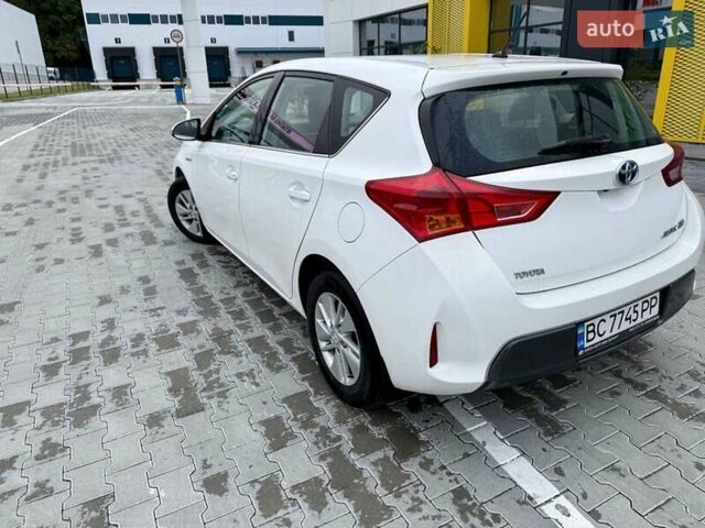 Белый Тойота Аурис, объемом двигателя 1.8 л и пробегом 216 тыс. км за 14400 $, фото 11 на Automoto.ua