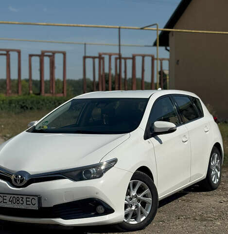 Білий Тойота Ауріс, об'ємом двигуна 1.6 л та пробігом 151 тис. км за 10500 $, фото 9 на Automoto.ua