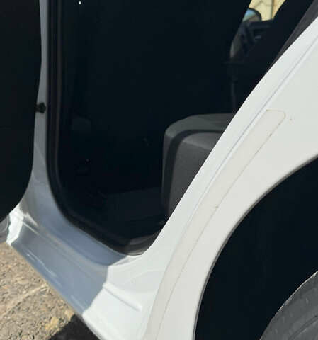 Білий Тойота Ауріс, об'ємом двигуна 1.6 л та пробігом 151 тис. км за 10500 $, фото 16 на Automoto.ua