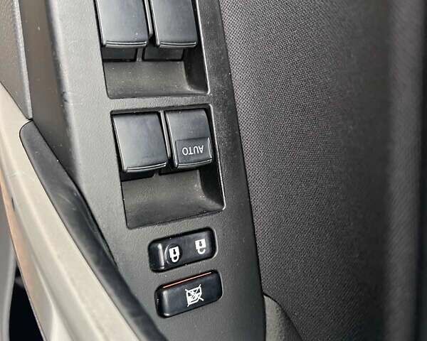 Білий Тойота Ауріс, об'ємом двигуна 1.8 л та пробігом 145 тис. км за 10900 $, фото 18 на Automoto.ua