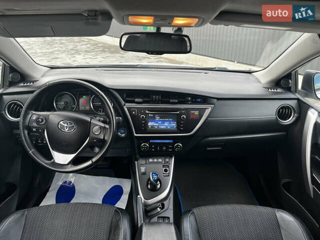 Білий Тойота Ауріс, об'ємом двигуна 1.8 л та пробігом 241 тис. км за 13599 $, фото 15 на Automoto.ua