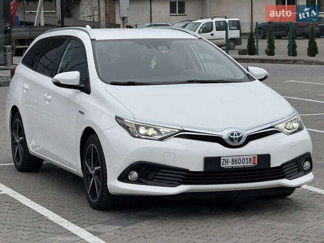 Белый Тойота Аурис, объемом двигателя 1.8 л и пробегом 200 тыс. км за 15900 $, фото 10 на Automoto.ua