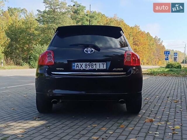 Черный Тойота Аурис, объемом двигателя 1.6 л и пробегом 199 тыс. км за 5950 $, фото 69 на Automoto.ua