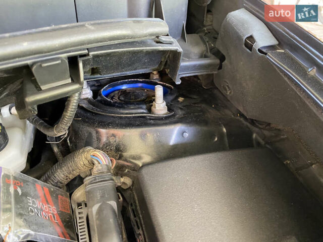 Чорний Тойота Ауріс, об'ємом двигуна 2.2 л та пробігом 240 тис. км за 6800 $, фото 39 на Automoto.ua