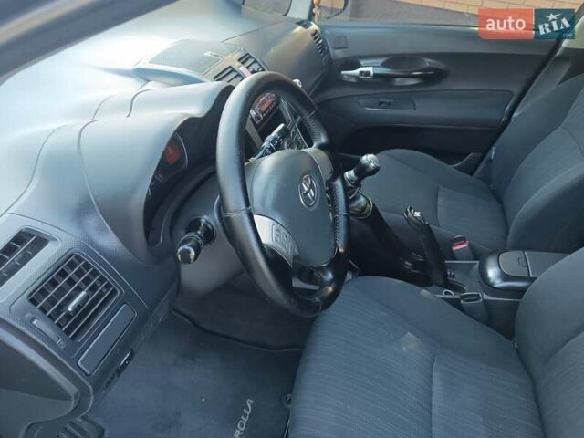 Черный Тойота Аурис, объемом двигателя 1.6 л и пробегом 199 тыс. км за 5950 $, фото 12 на Automoto.ua