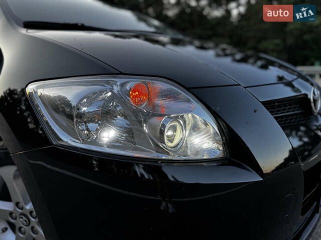 Черный Тойота Аурис, объемом двигателя 1.6 л и пробегом 245 тыс. км за 7000 $, фото 14 на Automoto.ua
