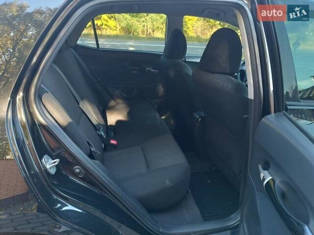 Черный Тойота Аурис, объемом двигателя 1.6 л и пробегом 199 тыс. км за 5950 $, фото 23 на Automoto.ua