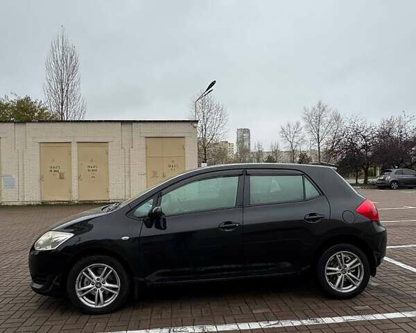 Черный Тойота Аурис, объемом двигателя 1.6 л и пробегом 149 тыс. км за 6700 $, фото 2 на Automoto.ua