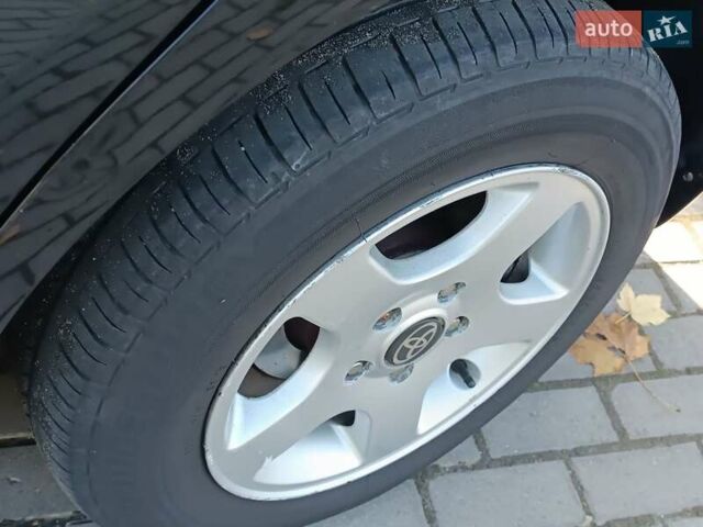 Черный Тойота Аурис, объемом двигателя 1.6 л и пробегом 199 тыс. км за 5950 $, фото 70 на Automoto.ua