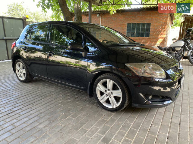 Чорний Тойота Ауріс, об'ємом двигуна 2.2 л та пробігом 240 тис. км за 6800 $, фото 4 на Automoto.ua