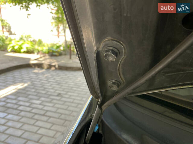 Чорний Тойота Ауріс, об'ємом двигуна 2.2 л та пробігом 240 тис. км за 6800 $, фото 43 на Automoto.ua