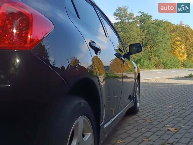 Черный Тойота Аурис, объемом двигателя 1.6 л и пробегом 199 тыс. км за 5950 $, фото 99 на Automoto.ua