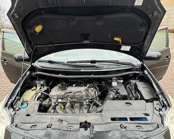 Черный Тойота Аурис, объемом двигателя 1.6 л и пробегом 149 тыс. км за 6700 $, фото 15 на Automoto.ua