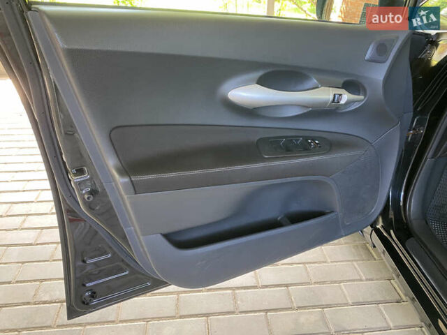 Чорний Тойота Ауріс, об'ємом двигуна 2.2 л та пробігом 240 тис. км за 6800 $, фото 22 на Automoto.ua