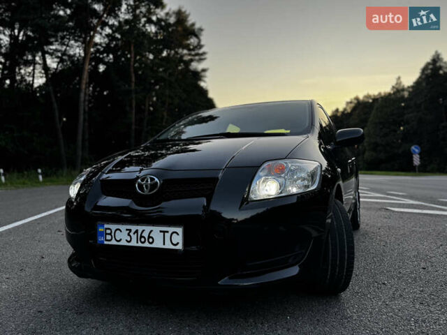Черный Тойота Аурис, объемом двигателя 1.6 л и пробегом 245 тыс. км за 7000 $, фото 6 на Automoto.ua