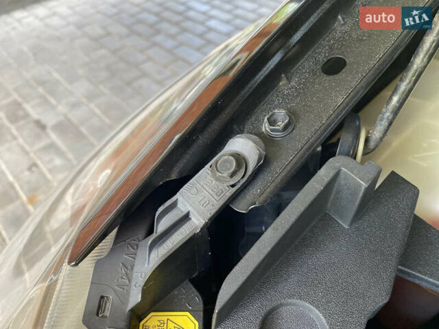 Чорний Тойота Ауріс, об'ємом двигуна 2.2 л та пробігом 240 тис. км за 6800 $, фото 44 на Automoto.ua