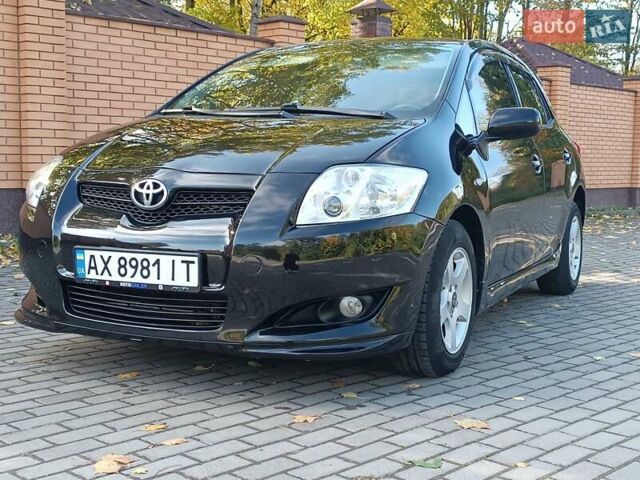 Черный Тойота Аурис, объемом двигателя 1.6 л и пробегом 199 тыс. км за 5950 $, фото 53 на Automoto.ua