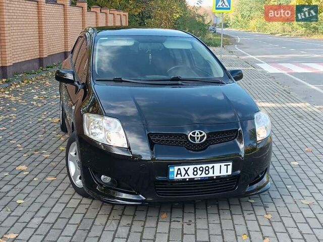 Черный Тойота Аурис, объемом двигателя 1.6 л и пробегом 199 тыс. км за 5950 $, фото 83 на Automoto.ua