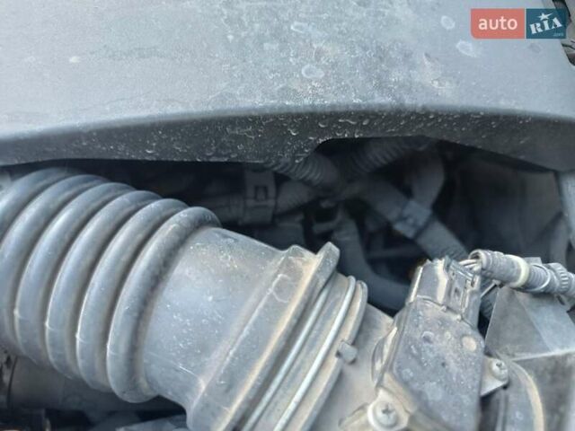 Черный Тойота Аурис, объемом двигателя 1.6 л и пробегом 199 тыс. км за 5950 $, фото 42 на Automoto.ua