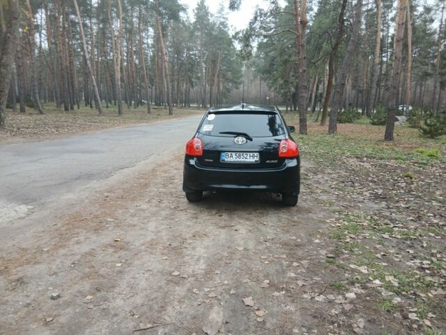 Черный Тойота Аурис, объемом двигателя 1.6 л и пробегом 195 тыс. км за 6200 $, фото 9 на Automoto.ua