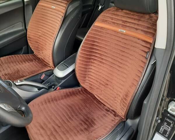 Черный Тойота Аурис, объемом двигателя 2.23 л и пробегом 280 тыс. км за 5700 $, фото 17 на Automoto.ua