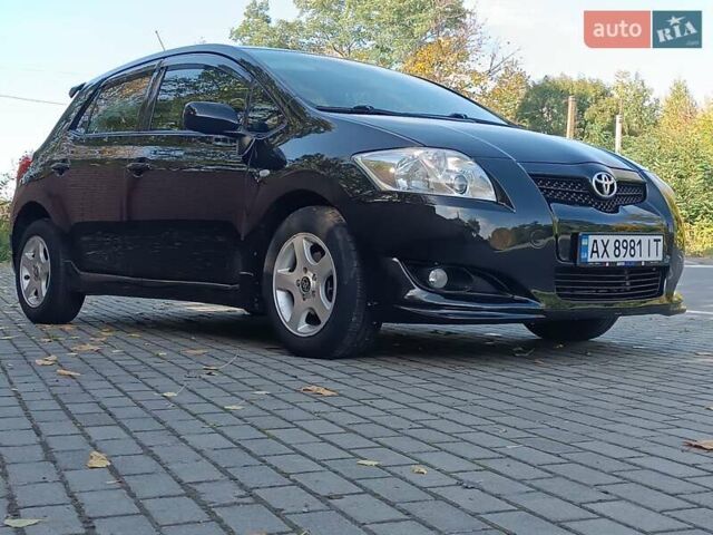 Черный Тойота Аурис, объемом двигателя 1.6 л и пробегом 199 тыс. км за 5950 $, фото 79 на Automoto.ua