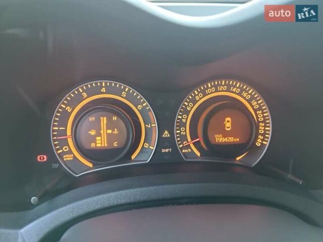 Черный Тойота Аурис, объемом двигателя 1.6 л и пробегом 199 тыс. км за 5950 $, фото 1 на Automoto.ua