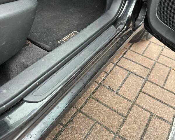 Черный Тойота Аурис, объемом двигателя 1.6 л и пробегом 149 тыс. км за 6700 $, фото 11 на Automoto.ua