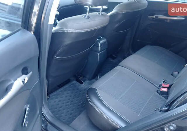 Черный Тойота Аурис, объемом двигателя 1.6 л и пробегом 236 тыс. км за 5900 $, фото 10 на Automoto.ua