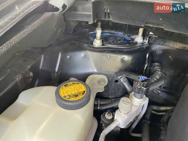 Чорний Тойота Ауріс, об'ємом двигуна 2.2 л та пробігом 240 тис. км за 6800 $, фото 40 на Automoto.ua