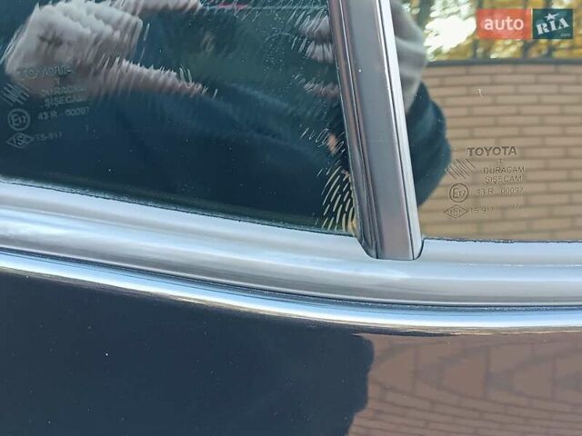Черный Тойота Аурис, объемом двигателя 1.6 л и пробегом 199 тыс. км за 5950 $, фото 117 на Automoto.ua