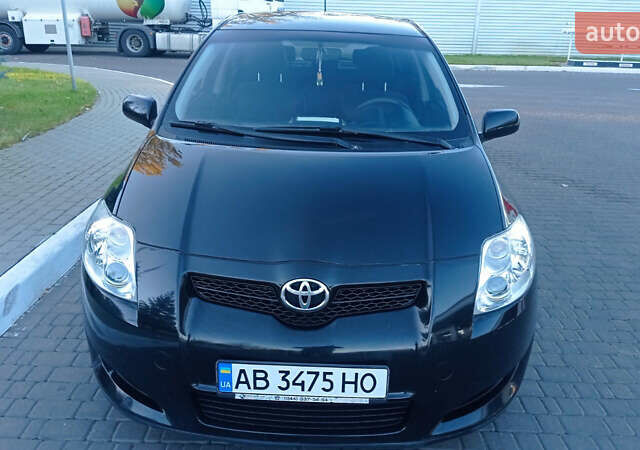 Черный Тойота Аурис, объемом двигателя 1.6 л и пробегом 236 тыс. км за 5900 $, фото 1 на Automoto.ua