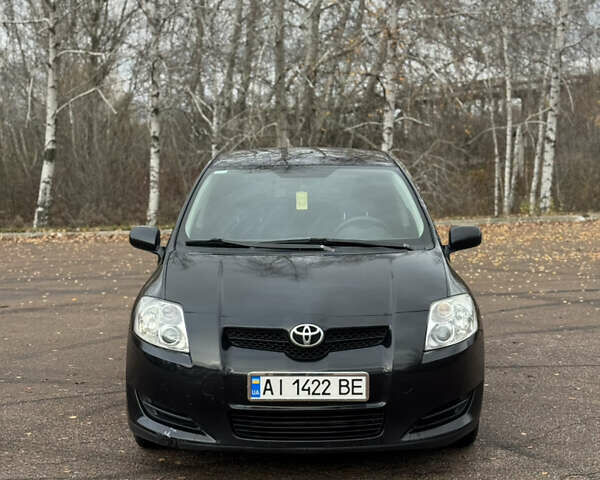 Черный Тойота Аурис, объемом двигателя 1.6 л и пробегом 301 тыс. км за 5999 $, фото 2 на Automoto.ua