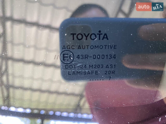 Чорний Тойота Ауріс, об'ємом двигуна 2.2 л та пробігом 240 тис. км за 6800 $, фото 19 на Automoto.ua