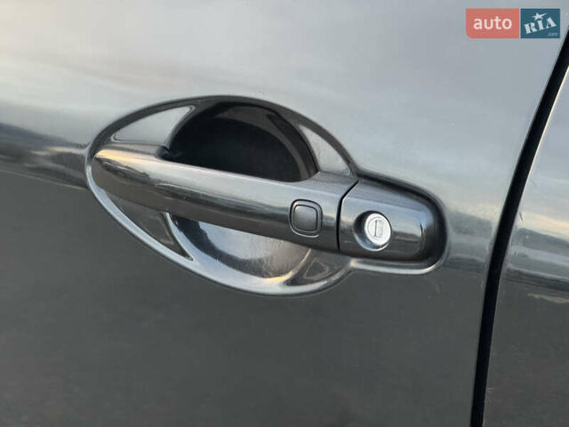 Черный Тойота Аурис, объемом двигателя 1.6 л и пробегом 113 тыс. км за 7400 $, фото 29 на Automoto.ua