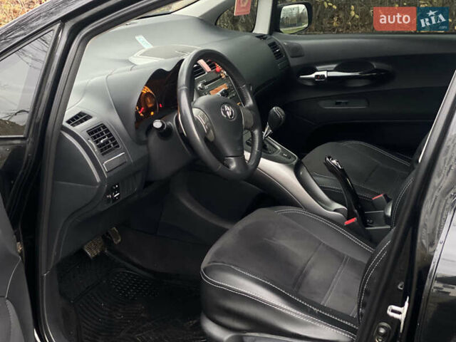 Черный Тойота Аурис, объемом двигателя 1.6 л и пробегом 218 тыс. км за 7000 $, фото 15 на Automoto.ua