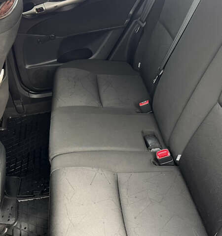 Черный Тойота Аурис, объемом двигателя 1.6 л и пробегом 180 тыс. км за 6600 $, фото 8 на Automoto.ua