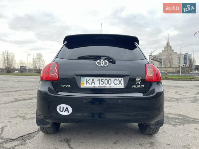 Черный Тойота Аурис, объемом двигателя 1.6 л и пробегом 122 тыс. км за 6800 $, фото 5 на Automoto.ua