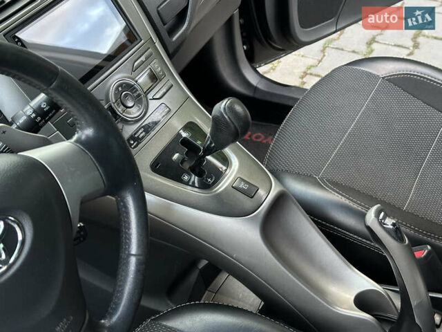Черный Тойота Аурис, объемом двигателя 1.6 л и пробегом 159 тыс. км за 8200 $, фото 34 на Automoto.ua